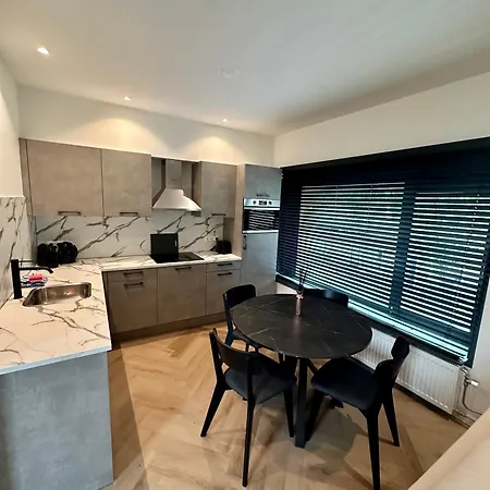 Zandosopa Apartment *